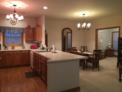 12 Claire Ct unit 12, Circleville, OH 43113 - photo 6