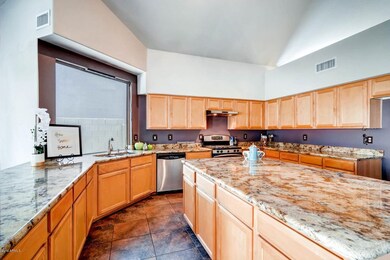 2547 S Jefferson Mesa AZ 85209-large-008