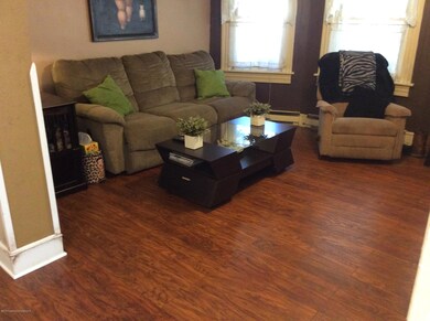 804 Moosic St, Scranton, PA 18505 - photo 4