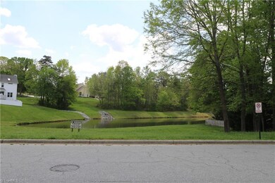 4112 Carroll Ridge Ct, High Point, NC 27265 - photo 3