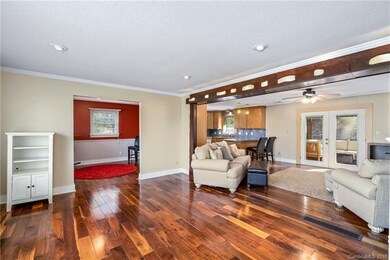 16 Fieldcrest Cir, Asheville, NC 28806 - photo 5