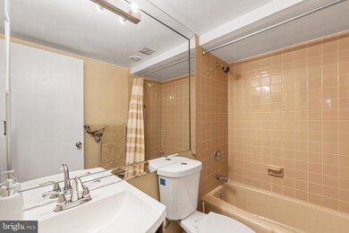 11108 Valley Forge Cir unit 1108, King of Prussia, PA 19406 - photo 6