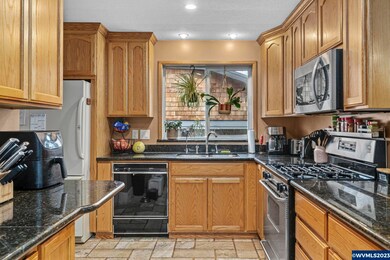 1566 Ewald Ave SE, Salem, OR 97302 - photo 4