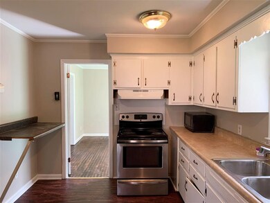 3240 Commodore Dr, Macon, GA 31211 - photo 7