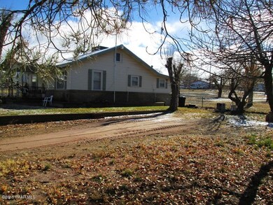 715 W Old Highway 66, Ash Fork, AZ 86320 - photo 4