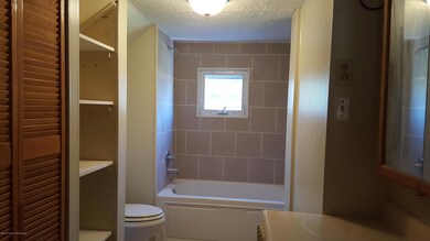 215 Hill St unit 217, Scranton, PA 18508 - photo 4