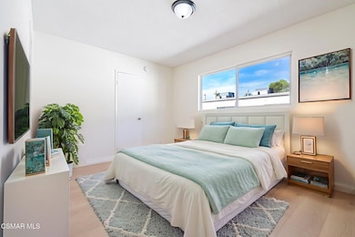 7904 Via Magdalena, Burbank, CA 91504 - photo 6