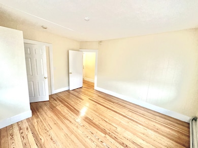 1019 W Main St unit 3L, Waterbury, CT 06708 - photo 2