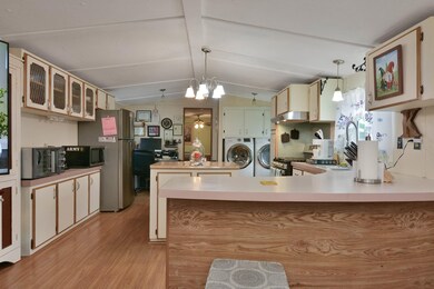 8R Arrow Dr, Salem, NH 03079 - photo 4