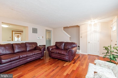 2520 Log Mill Ct, Crofton, MD 21114 - photo 5