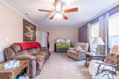 713 Sun Ct, Granbury, TX 76049 - photo 4