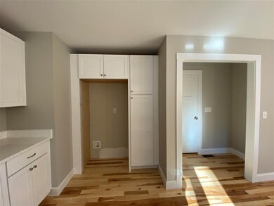 9 Clover Ln unit Lot 84, Londonderry, NH 03053 - photo 5