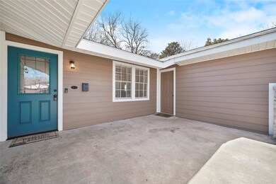 1803 Alta Vista Dr, Alvin, TX 77511 - photo 2