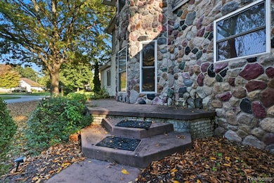 3590 Habitat Trail unit 25, Pinckney, MI 48169 - photo 3