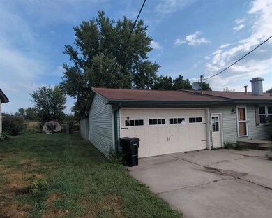 10114 S 34th Ave W, Colfax, IA 50054 - photo 3