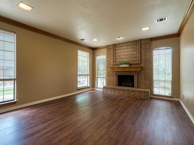 2204 Pine Thicket Ln, Bedford, TX 76021 - photo 7