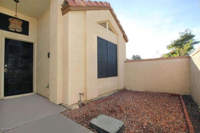 7839 W Julie Dr Glendale AZ-large-003-Fr