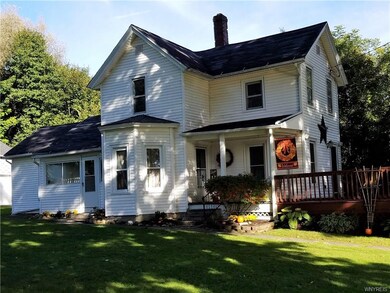 Well maintained home, spotless inside! Bow window.