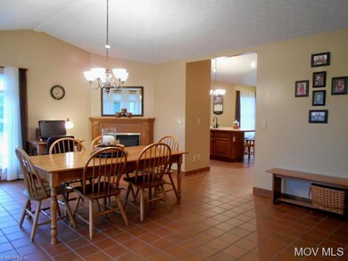Front Living Room / Dining Rm