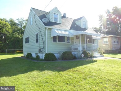 808 Myrth Ave, Essex, MD 21221 - photo 3