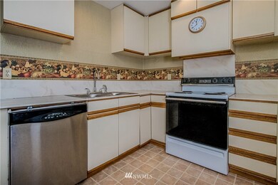 21801 Crest Ln SE, Yelm, WA 98597 - photo 5