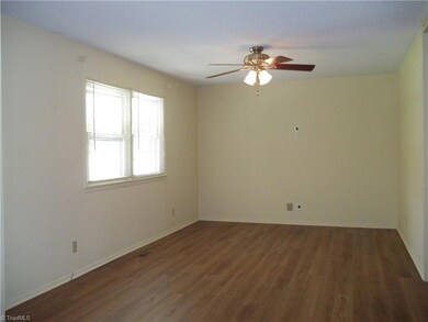 2222 Danny Bell Rd, Asheboro, NC 27205 - photo 6