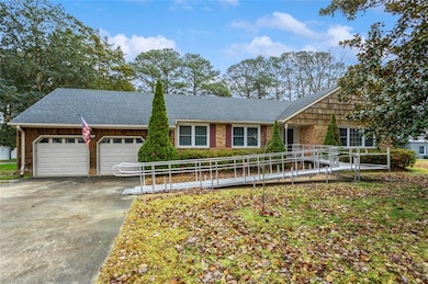 3145 Riveredge Dr, Portsmouth, VA 23703 - photo 2