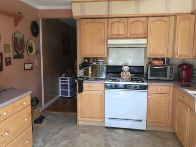 81 Waldron Ave, Staten Island, NY 10301 - photo 5