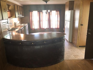 252 Wynn Dr, Albany, GA 31705 - photo 3