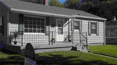 303 S 9th Ave, Beech Grove, IN 46107 - photo 3