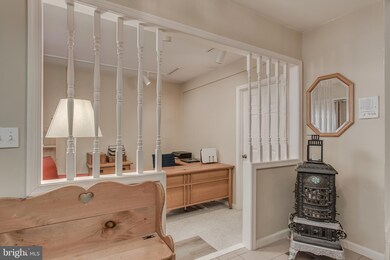 1004 Lindsay Ln, Hagerstown, MD 21742 - photo 2