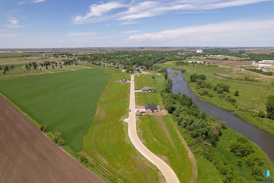 801 Mill Pond Rd, Rock Rapids, IA 51246 - photo 5