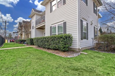 2625 Arlington St, Houston, TX 77008 - photo 3