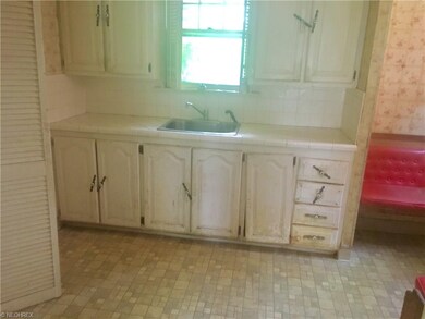 1924 Powell Ave, Cleveland Heights, OH 44118 - photo 4