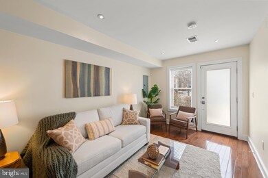 1653 New Jersey Ave NW unit 1, Washington, DC 20001 - photo 4