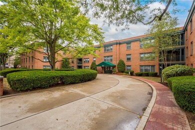 5825 Fifth Ave unit A1, Pittsburgh, PA 15232 - photo 3