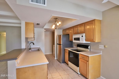 7713 E Luke Ln, Scottsdale, AZ 85250 - photo 2