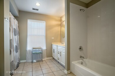 988 Webster Ln, Des Plaines, IL 60016 - photo 2