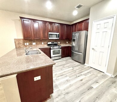 7 Avenswood Place, Spring, TX 77382 - photo 3