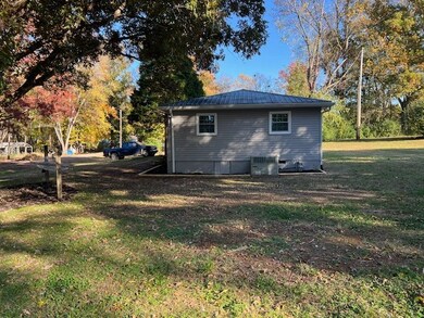 2621 Canady St, Nunnelly, TN 37137 - photo 2