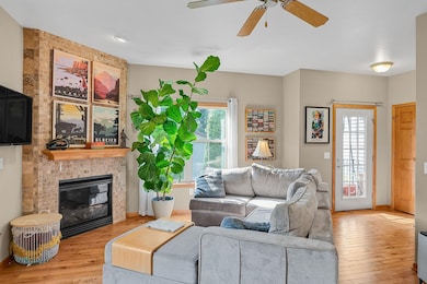 691 N River St unit 1, Merrimac, WI 53561 - photo 7