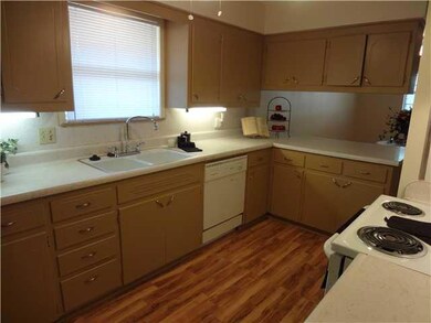 4305 NW 56th Terrace, Oklahoma City, OK 73112 - photo 6