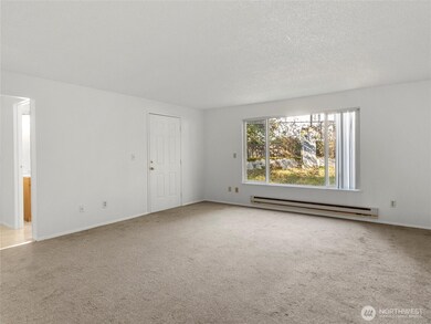 6102 Glen Mary Ln SE unit A/B, Lacey, WA 98503 - photo 3