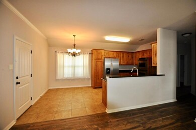 1261 Newcastle Dr, Weatherford, TX 76086 - photo 4