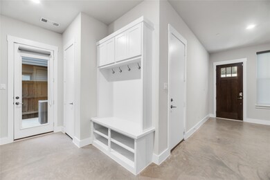 625 N Tyler St unit 402, Dallas, TX 75208 - photo 5