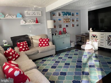 7633 Fairbanks Ct, Hanover, MD 21076 - photo 3