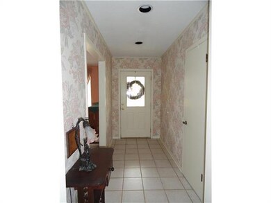 Foyer.