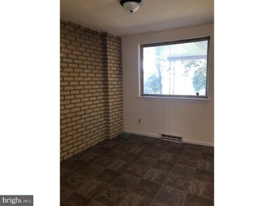 3329 Fairfield St, Reading, PA 19605 - photo 7