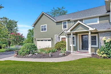 19 Logan Ln, Piscataway, NJ 08854 - photo 2