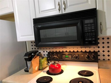 13350 SW 1st St unit 108, Pembroke Pines, FL 33027 - photo 7